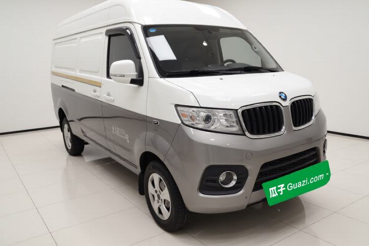 Used Jinbei New Hiace X30L 2022 1.5L Wealth Edition Air-Conditioning-Free Van China VI Standard SWC15M Exterior 1