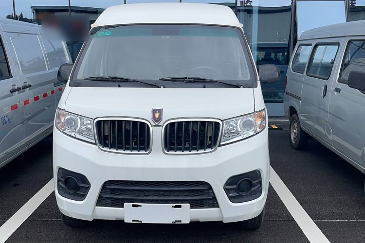 Used Jinbei New Hiace X30L 2022 1.5L Super Enjoyment Edition Air-Conditioning-Free Van China VI Standard SWC15M Exterior 1