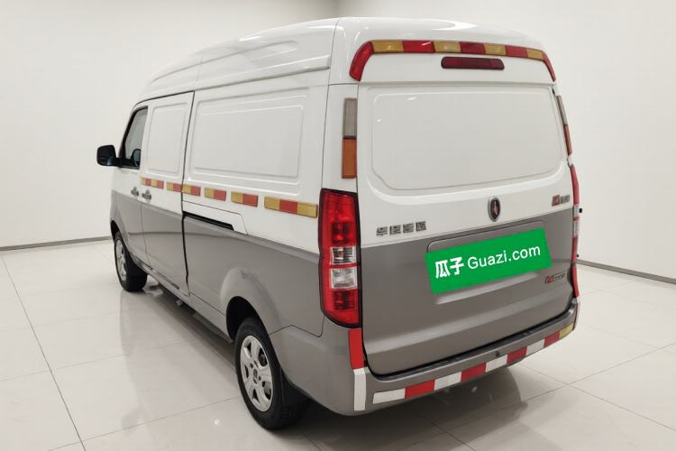 Used Jinbei New Hiace X30L 2022 1.5L Wealth Edition Air-Conditioning-Free Van China VI Standard SWC15M Exterior 2