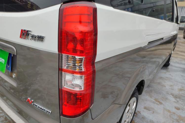 Used Jinbei New Hiace X30L 2022 1.5L Luxury Central Air-Conditioned Coach China VI Standard SWC15M Exterior 3