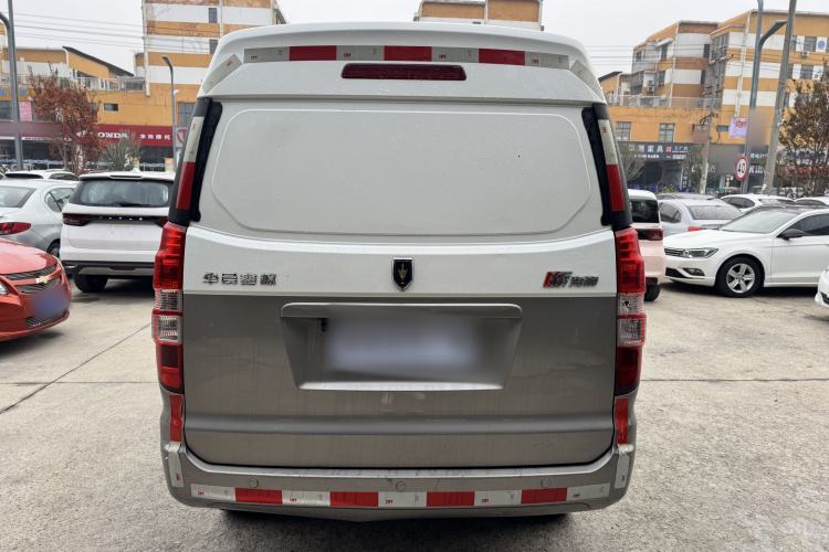 Used Jinbei New Hiace X30L 2022 1.5L Super Enjoyment Edition Air-Conditioning-Free Van China VI Standard SWC15M Exterior 4
