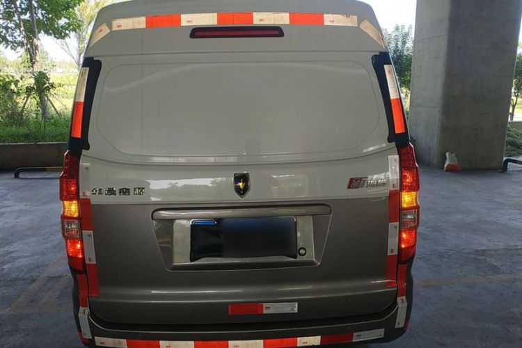 Used Jinbei New Hiace X30L 2022 1.5L Super Enjoyment Edition Air-Conditioning-Free Van China VI Standard SWC15M Exterior 5