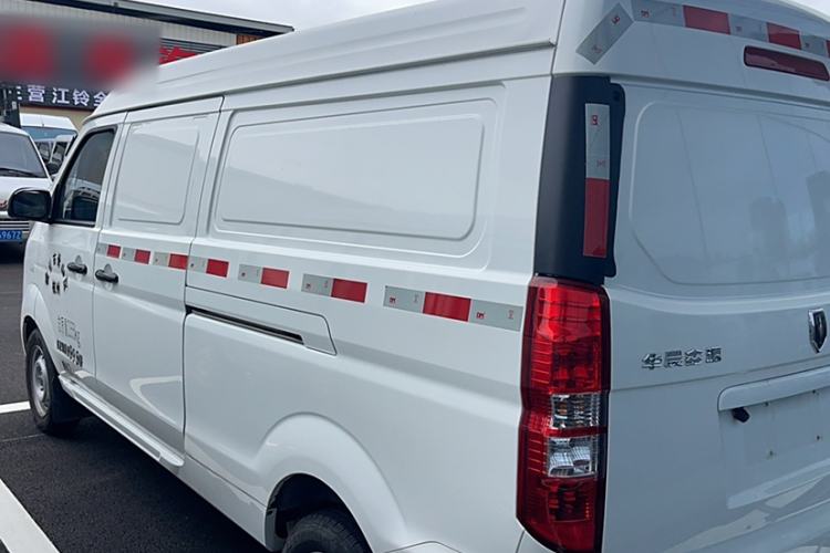 Used Jinbei New Hiace X30L 2022 1.5L Super Enjoyment Edition Air-Conditioning-Free Van China VI Standard SWC15M Exterior 5