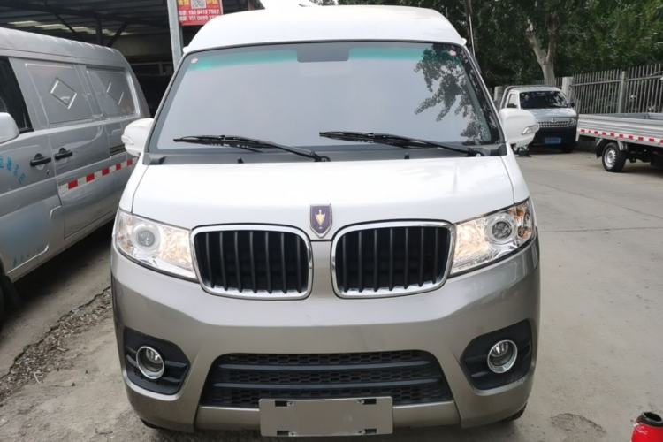 Used Jinbei New Hiace X30L 2022 1.5L Super-Comfort Edition Air-Conditioning-Free Bus China VI Standard SWC15M Front