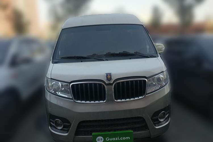Used Jinbei New Hiace X30L 2022 1.5L Wealth Edition Non-Air-Conditioned Bus China VI Standard SWC15M Front