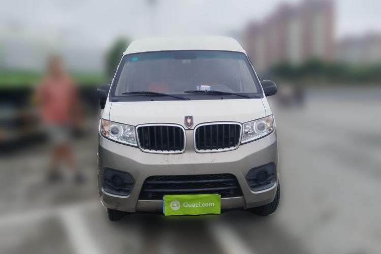 Used Jinbei New Hiace X30L 2022 1.5L Super-Comfort Edition Air-Conditioning-Free Bus China VI Standard SWC15M Front