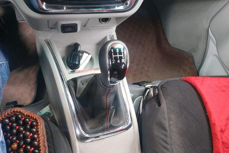 Used Jinbei New Hiace X30L 2022 1.5L Wealth Edition Non-Air-Conditioned Bus China VI Standard SWC15M Gear Lever
