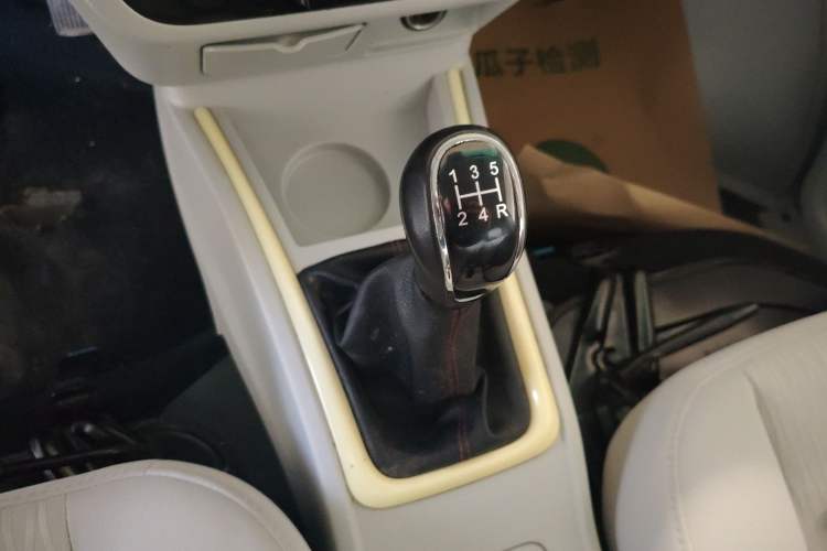 Used Jinbei New Hiace X30L 2022 1.5L Super Enjoyment Edition Air-Conditioning-Free Van China VI Standard SWC15M Gear Lever