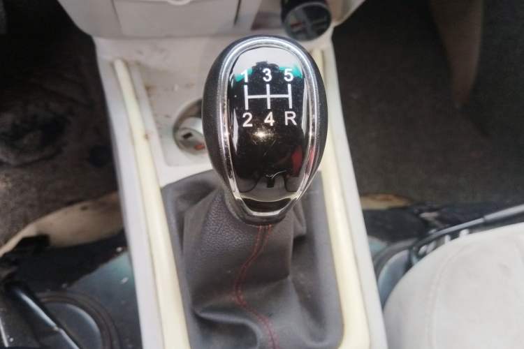 Used Jinbei New Hiace X30L 2022 1.5L Super-Comfort Edition Air-Conditioning-Free Bus China VI Standard SWC15M Gear Lever