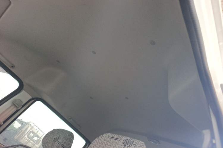Used Jinbei New Hiace X30L 2022 1.5L Luxury Central Air-Conditioned Coach China VI Standard SWC15M Headliner