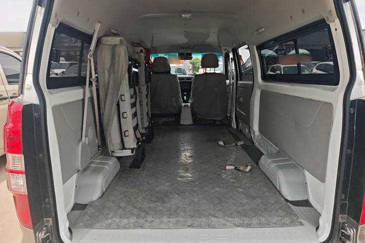Used Jinbei New Hiace X30L 2022 1.5L Wealth Edition Non-Air-Conditioned Bus China VI Standard SWC15M Interior 4