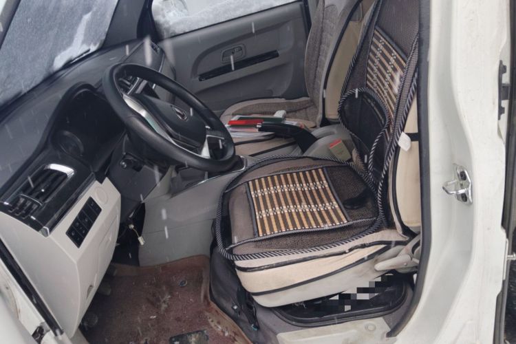 Used Jinbei New Hiace X30L 2022 1.5L Wealth Edition Air-Conditioning-Free Van China VI Standard SWC15M Left Front Seat