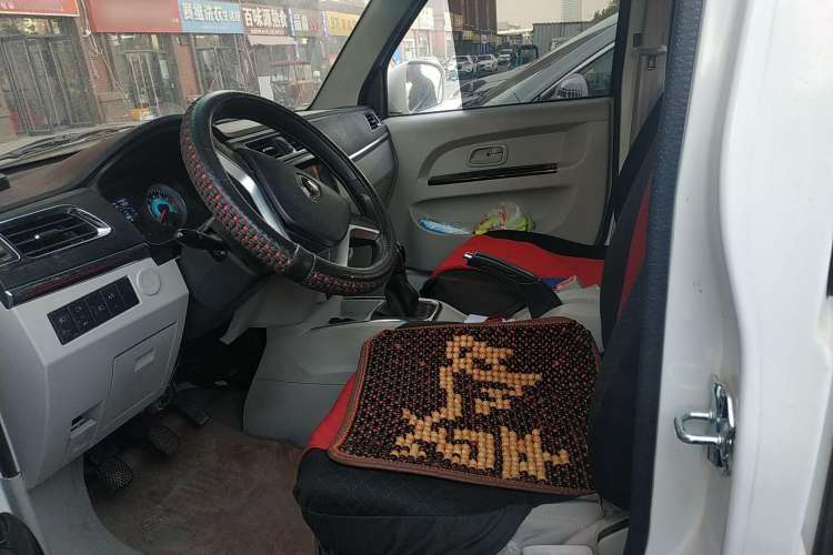 Used Jinbei New Hiace X30L 2022 1.5L Wealth Edition Non-Air-Conditioned Bus China VI Standard SWC15M Left Front Seat