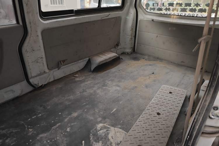 Used Jinbei New Hiace X30L 2022 1.5L Wealth Edition Non-Air-Conditioned Bus China VI Standard SWC15M Left Rear Seat