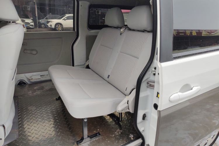 Used Jinbei New Hiace X30L 2022 1.5L Luxury Central Air-Conditioned Coach China VI Standard SWC15M Left Rear Seat