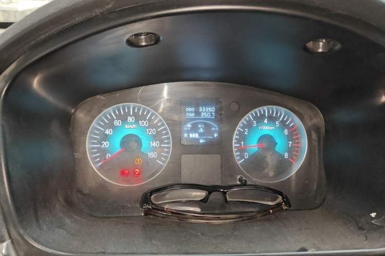 Used Jinbei New Hiace X30L 2022 1.5L Wealth Edition Non-Air-Conditioned Bus China VI Standard SWC15M Odometer Close Up