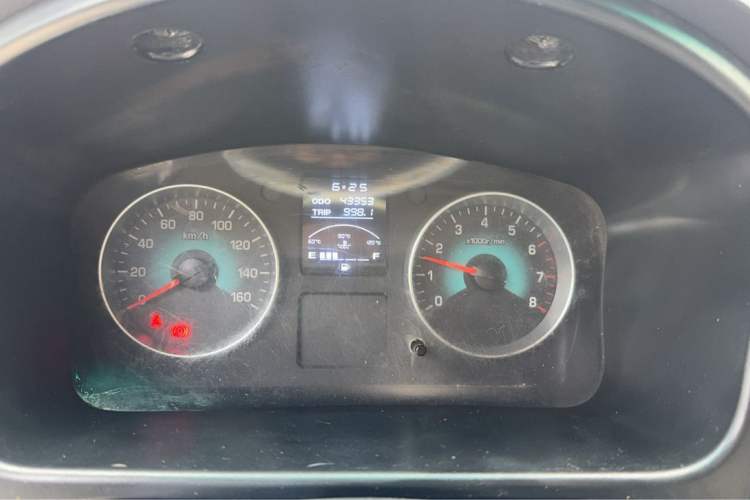 Used Jinbei New Hiace X30L 2022 1.5L Super Enjoyment Edition Air-Conditioning-Free Van China VI Standard SWC15M Odometer Close Up