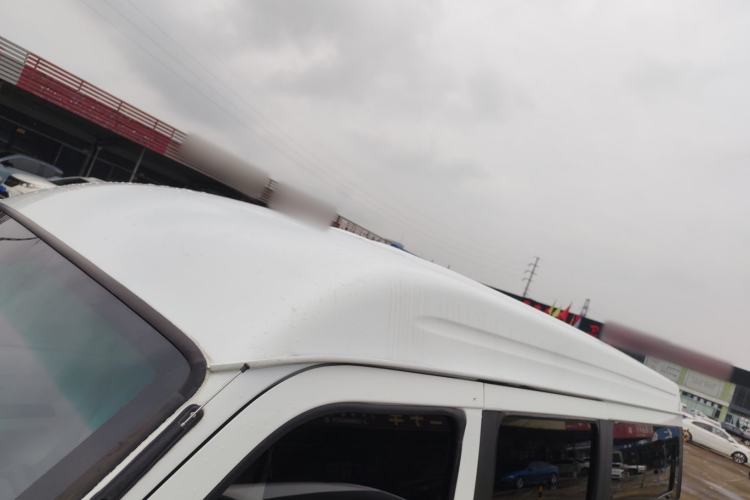 Used Jinbei New Hiace X30L 2022 1.5L Luxury Central Air-Conditioned Coach China VI Standard SWC15M Roof