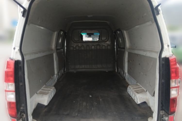 Used Jinbei New Hiace X30L 2022 1.5L Super-Comfort Edition Air-Conditioning-Free Bus China VI Standard SWC15M Trunk