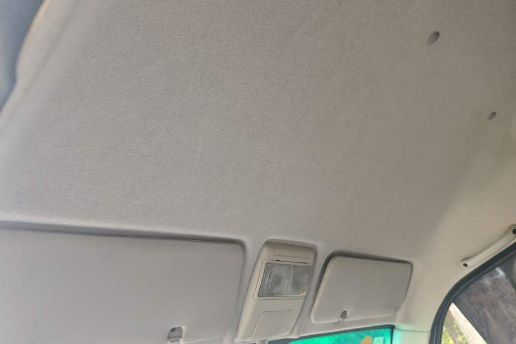 Used Jinbei New Hiace X30L 2023 1.5L Wealth Edition Van 2/5-Seater Air-Conditioned Model SWC15M Headliner