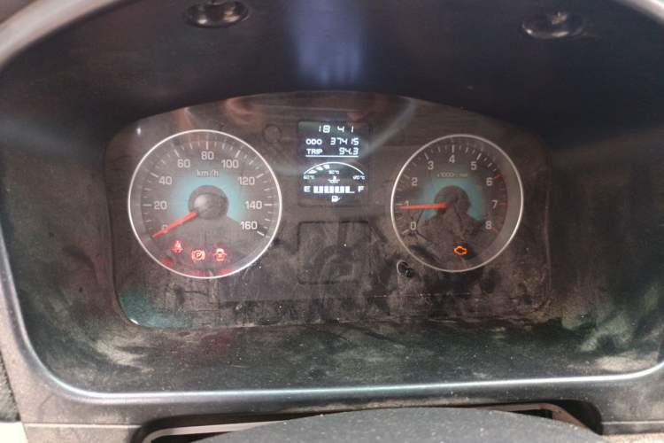 Used Jinbei New Hiace X30L 2023 1.5L Wealth Edition Van 2/5 Seats Non-Air-Conditioned Version SWC15M Instrument Cluster