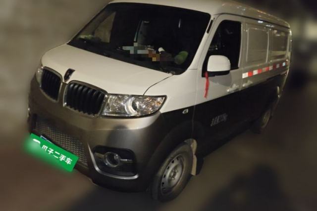 Used Jinbei New Hiace X30L 2023 1.5L Wealth Edition Van 2/5-Seater Air-Conditioned Model SWC15M
