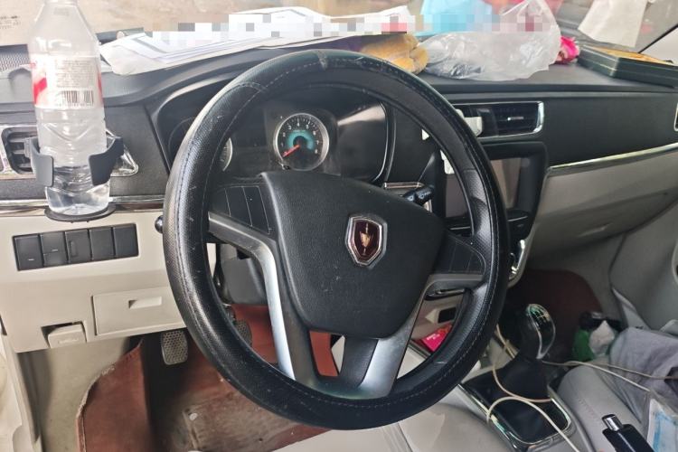 Used Jinbei New Hiace X30L 2023 1.5L Wealth Edition Van 2/5-Seater Air-Conditioned Model SWC15M Steering Wheel