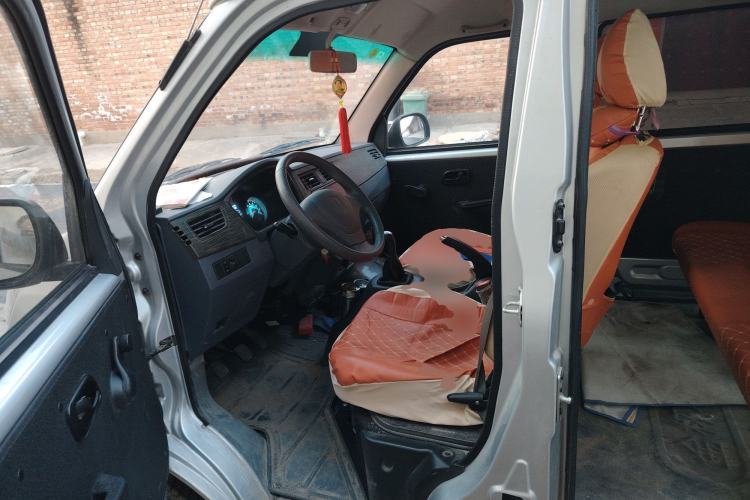 Used Jinbei New Hiace X30L 2023 1.5L Super-Enjoyment Edition Passenger Van 5/6/7-Seater Non-Air-Conditioned Version SWC15M Left Front Seat
