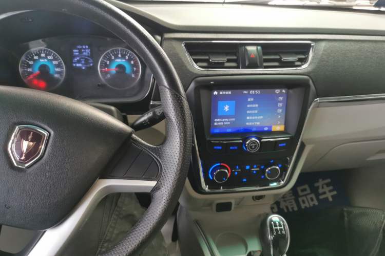 Used Jinbei New Hiace X30L 2023 1.5L Wealth Edition Van 2/5 Seats Non-Air-Conditioned Version SWC15M Audio And AC Panel