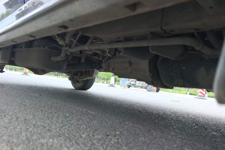 Used Jinbei New Hiace X30L 2023 1.5L Wealth Edition Passenger Van 5/6/7-Seater Central Air Conditioning Version SWC15M Chassis Front Right