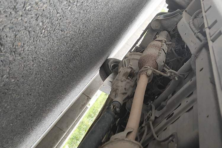 Used Jinbei New Hiace X30L  Chassis Rear Left