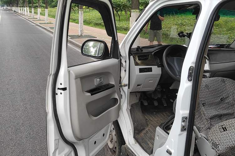 Used Jinbei New Hiace X30L  Driver Seat