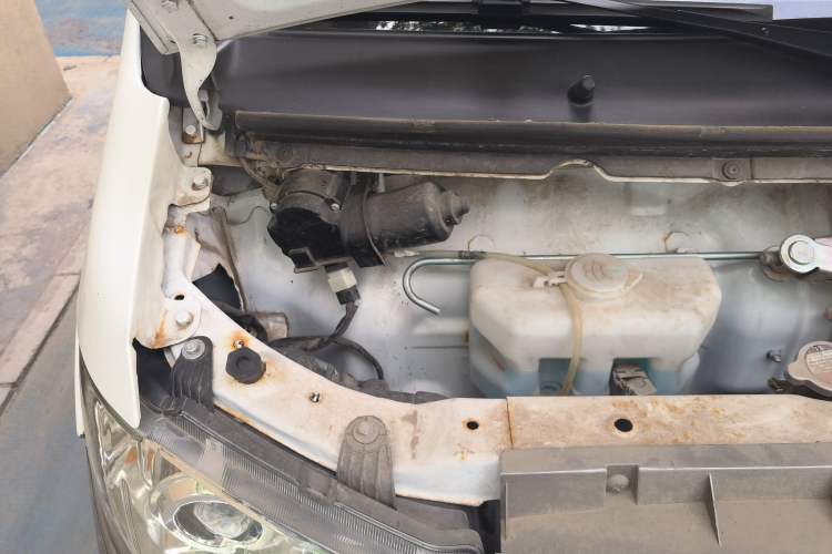 Used Jinbei New Hiace X30L  Engine Bay Right