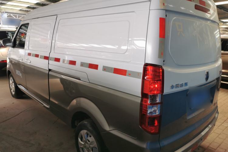 Used Jinbei New Hiace X30L 2023 1.5L Wealth Edition Van 2/5 Seats Non-Air-Conditioned Version SWC15M Exterior 2
