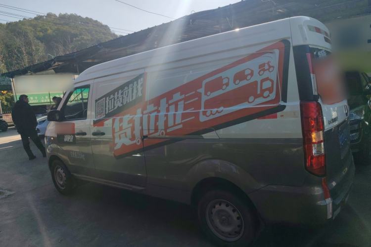 Used Jinbei New Hiace X30L 2023 1.5L Super Enjoyment Van 2/5 Seats Non-Air-Conditioned Version SWC15M Exterior 3
