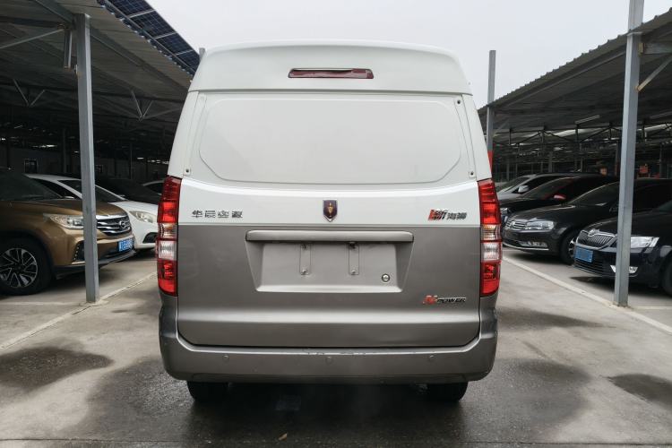 Used Jinbei New Hiace X30L 2023 1.5L Wealth Edition Van 2/5-Seater Air-Conditioned Model SWC15M Exterior 5