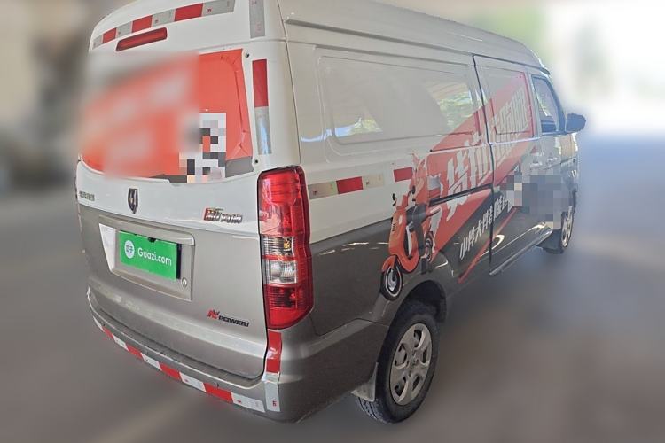 Used Jinbei New Hiace X30L 2023 1.5L Wealth Edition Van 2/5-Seater Air-Conditioned Model SWC15M Exterior 5