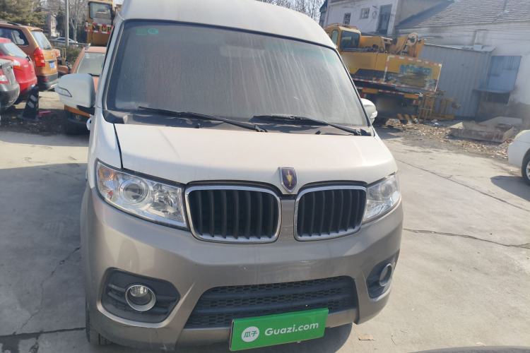 Used Jinbei New Hiace X30L 2023 1.5L Wealth Edition Van 2/5 Seats Non-Air-Conditioned Version SWC15M Front