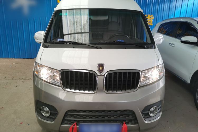 Used Jinbei New Hiace X30L 2023 1.5L Wealth Edition Van 2/5 Seats Non-Air-Conditioned Version SWC15M Front
