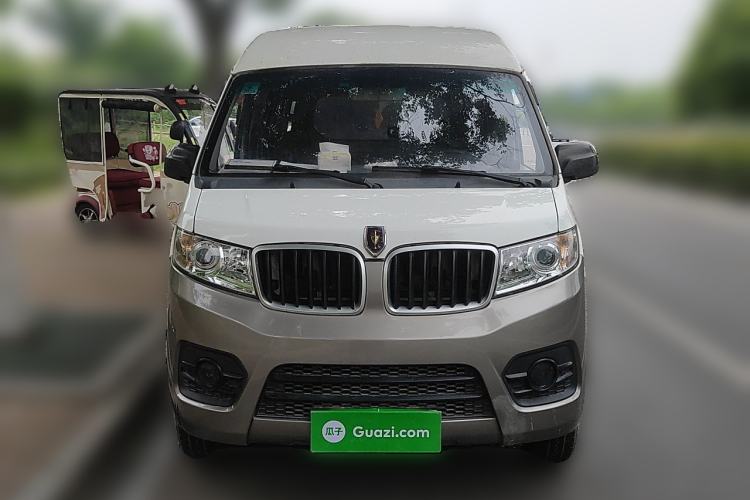 Used Jinbei New Hiace X30L  Front