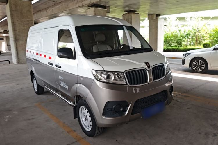 Used Jinbei New Hiace X30L 2023 1.5L Super Enjoyment Van 2/5 Seats Non-Air-Conditioned Version SWC15M Front Right 45 Deg