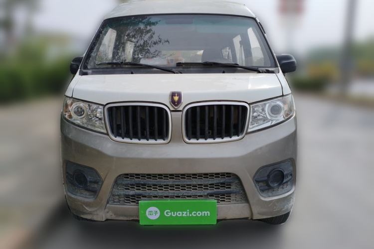 Used Jinbei New Hiace X30L 2023 1.5L Super Enjoyment Van 2/5 Seats Non-Air-Conditioned Version SWC15M Front