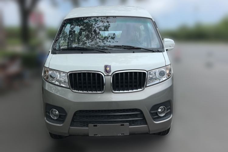 Used Jinbei New Hiace X30L 2023 1.5L Wealth Edition Passenger Van 5/6/7-Seater Central Air Conditioning Version SWC15M Front
