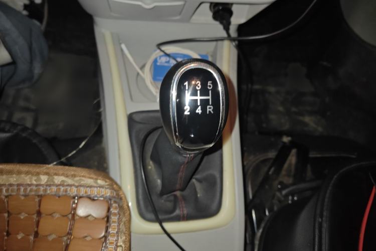 Used Jinbei New Hiace X30L 2023 1.5L Super-Enjoyment Edition Passenger Van 5/6/7-Seater Non-Air-Conditioned Version SWC15M Gear Lever