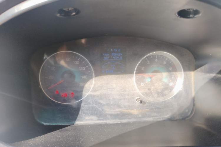 Used Jinbei New Hiace X30L 2023 1.5L Wealth Edition Van 2/5 Seats Non-Air-Conditioned Version SWC15M Instrument Cluster