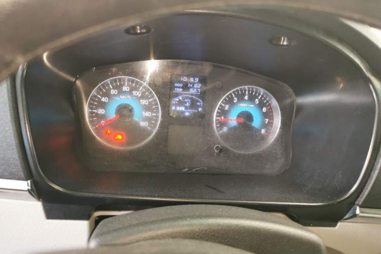 Used Jinbei New Hiace X30L 2023 1.5L Wealth Edition Van 2/5 Seats Non-Air-Conditioned Version SWC15M Instrument Cluster