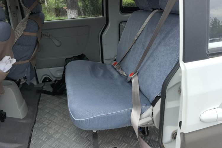 Used Jinbei New Hiace X30L 2023 1.5L Wealth Edition Passenger Van 5/6/7-Seater Central Air Conditioning Version SWC15M Left Rear Seat