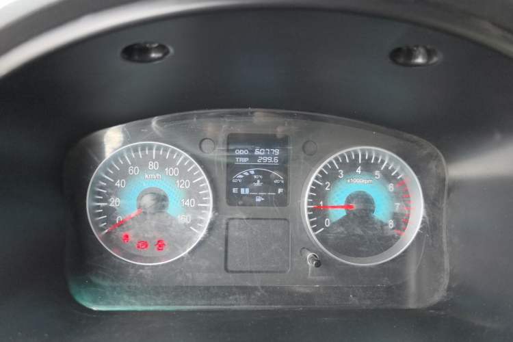 Used Jinbei New Hiace X30L 2023 1.5L Wealth Edition Passenger Van 5/6/7-Seater Central Air Conditioning Version SWC15M Odometer Close Up