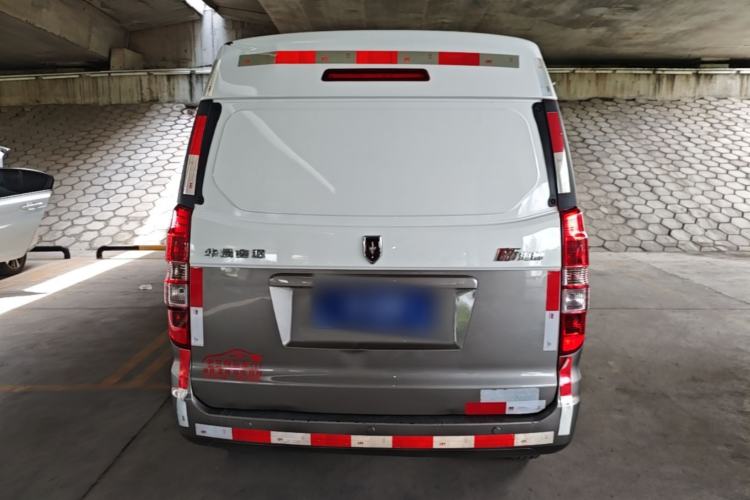 Used Jinbei New Hiace X30L 2023 1.5L Super Enjoyment Van 2/5 Seats Non-Air-Conditioned Version SWC15M Rear