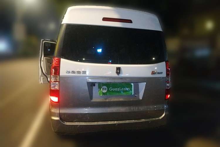 Used Jinbei New Hiace X30L 2023 1.5L Wealth Edition Passenger Vehicle 5/6/7-Seater Non-Air-Conditioned Version SWC15M Rear